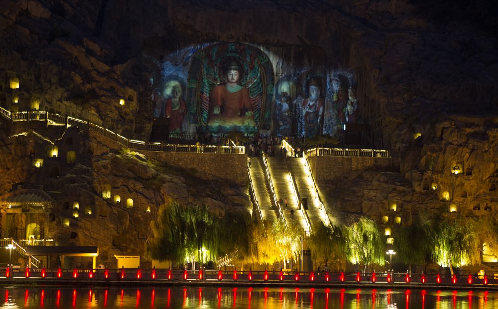 Vairocana  Buddha Cave @ Night