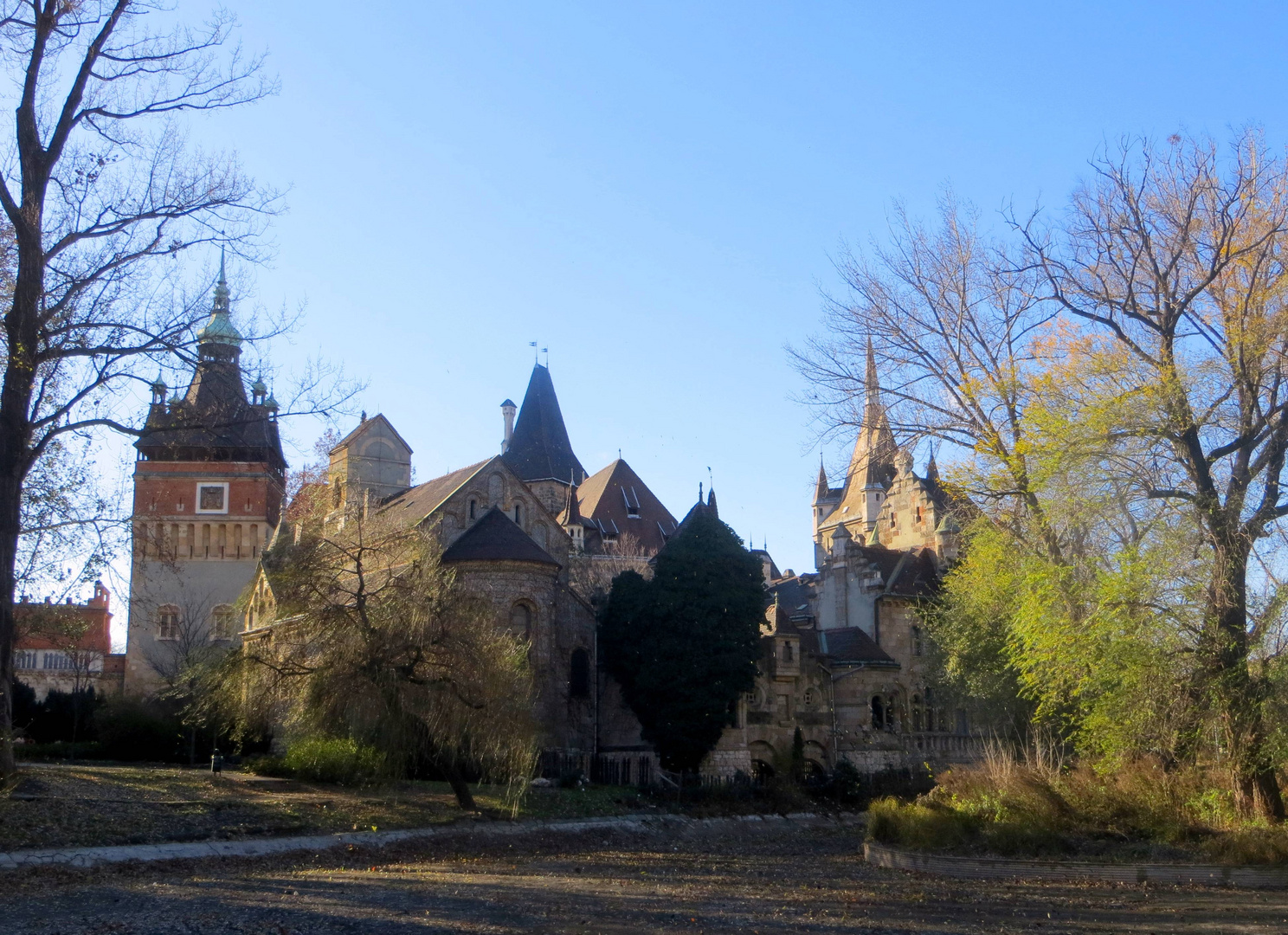 Vajdahunyad-Burg ..