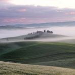 Val d'Orcia im Morgennebel