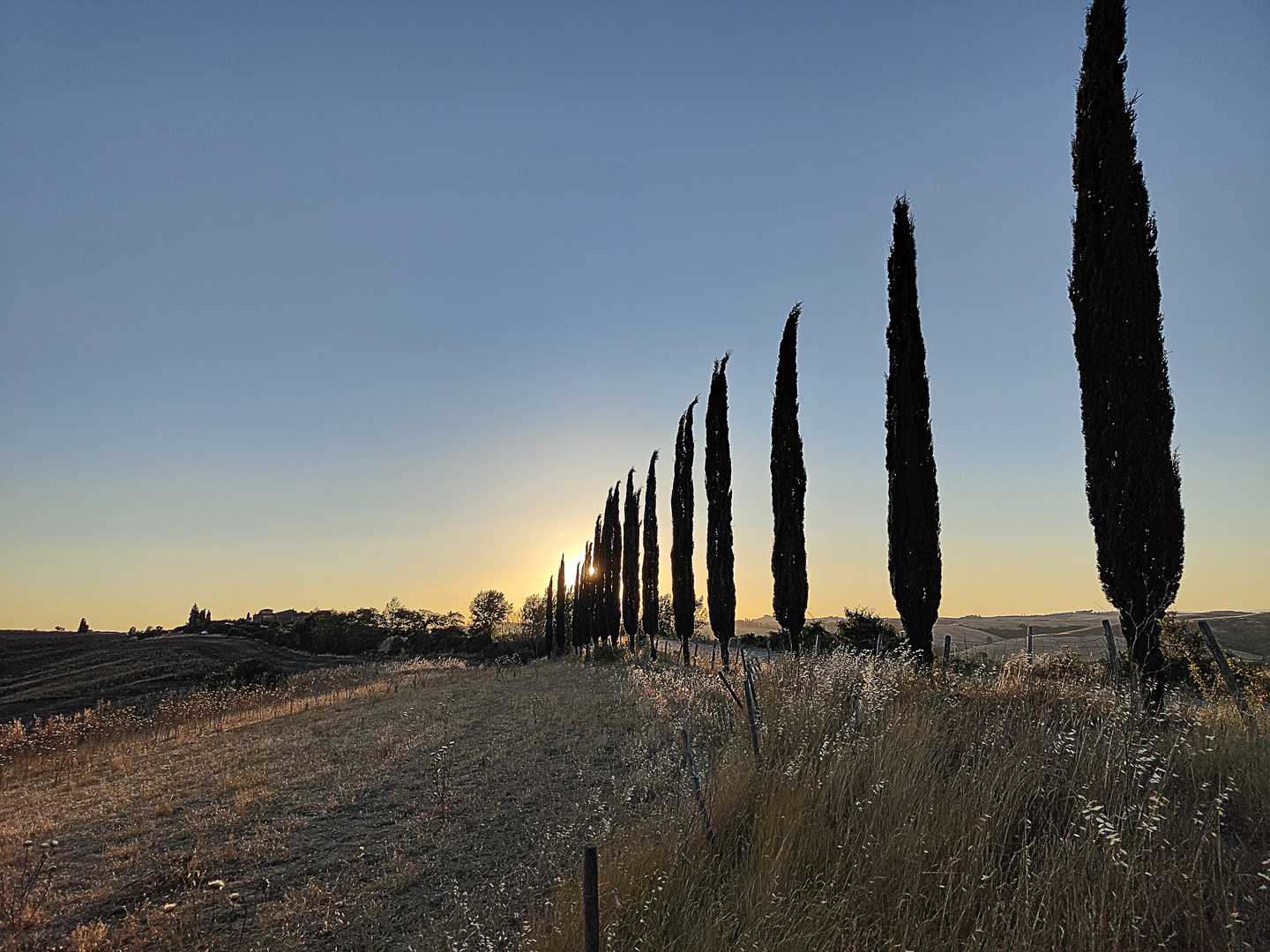 Val d'Orcia. Quasi un tramonto