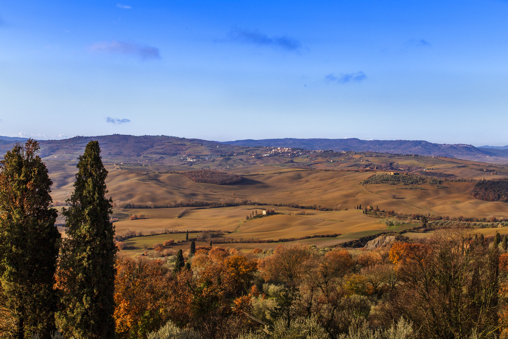 Val d'Orcia...Beautiful day
