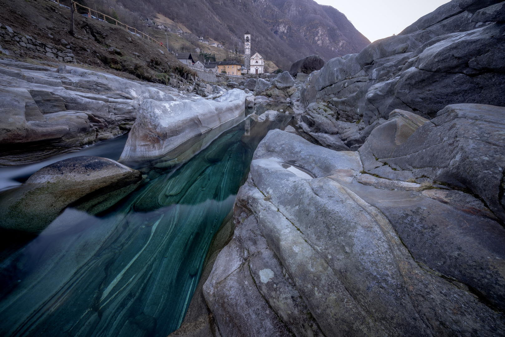 Val Verzasca - am Morgen