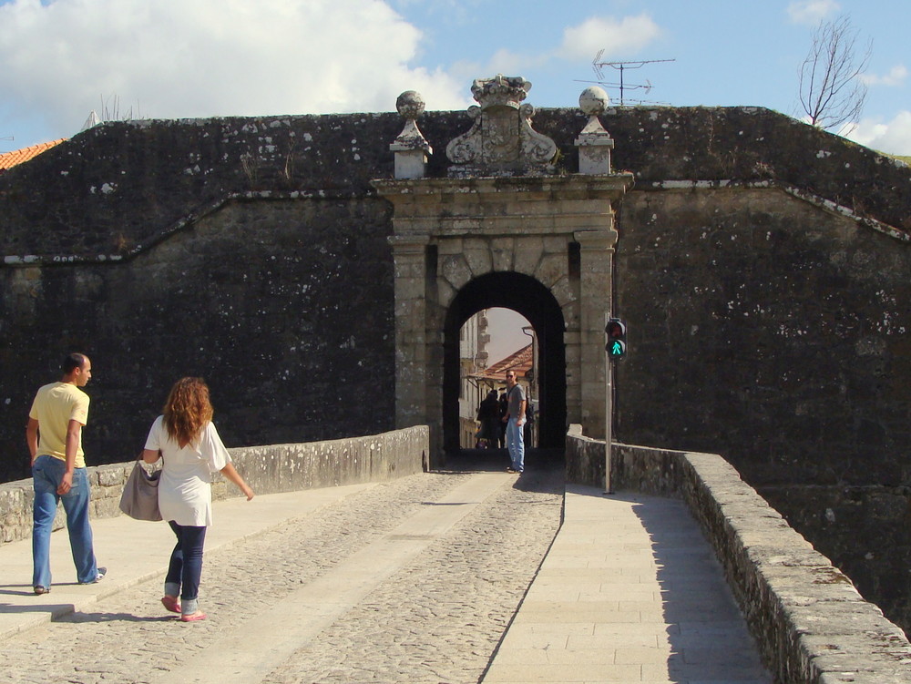 Valença: Centro histórico / Vieille ville /Altstadt...02-01