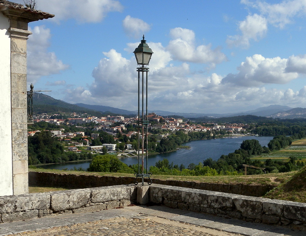 Valença: Centro histórico / Vieille ville /Altstadt...02-04