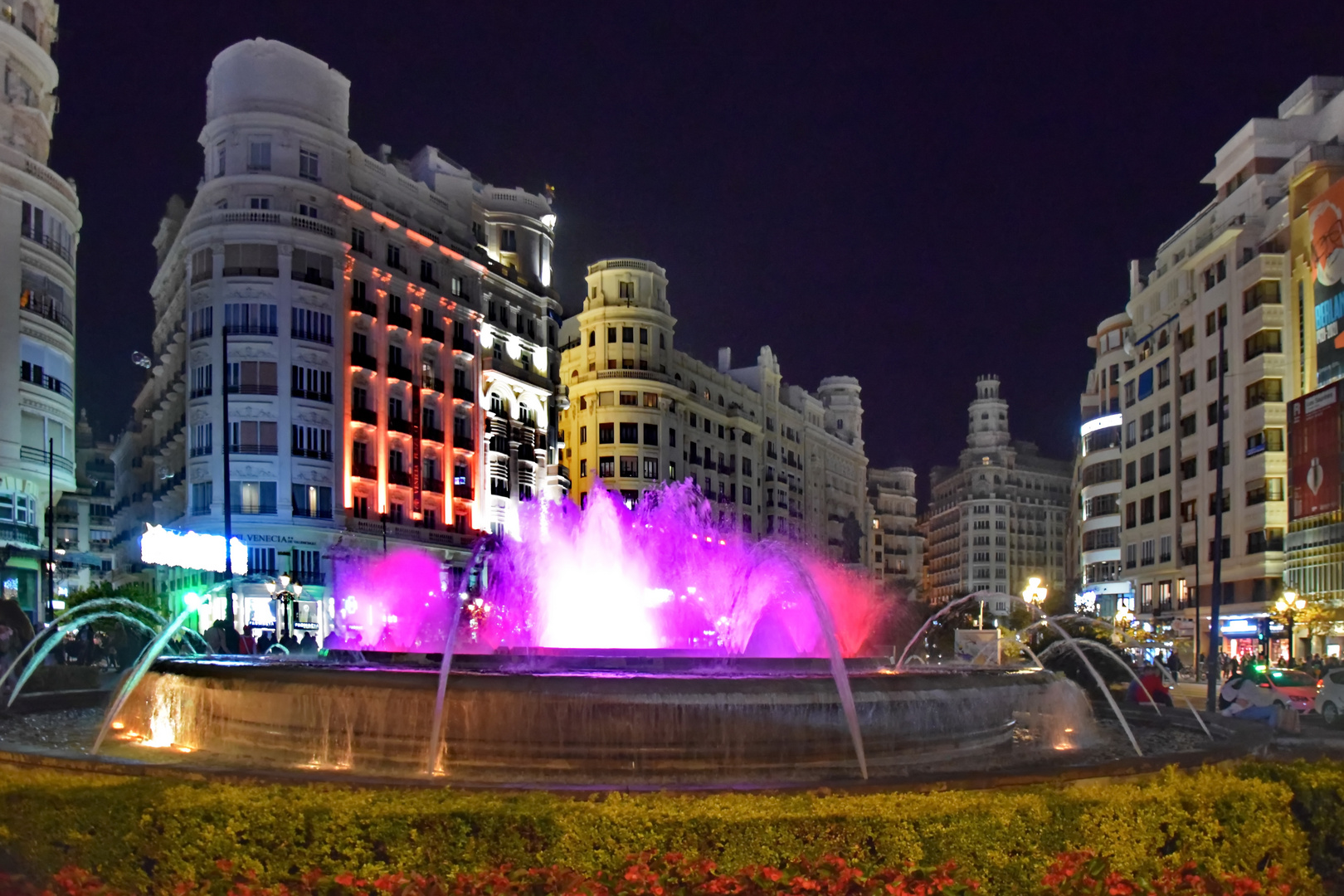 Valencia bei Nacht