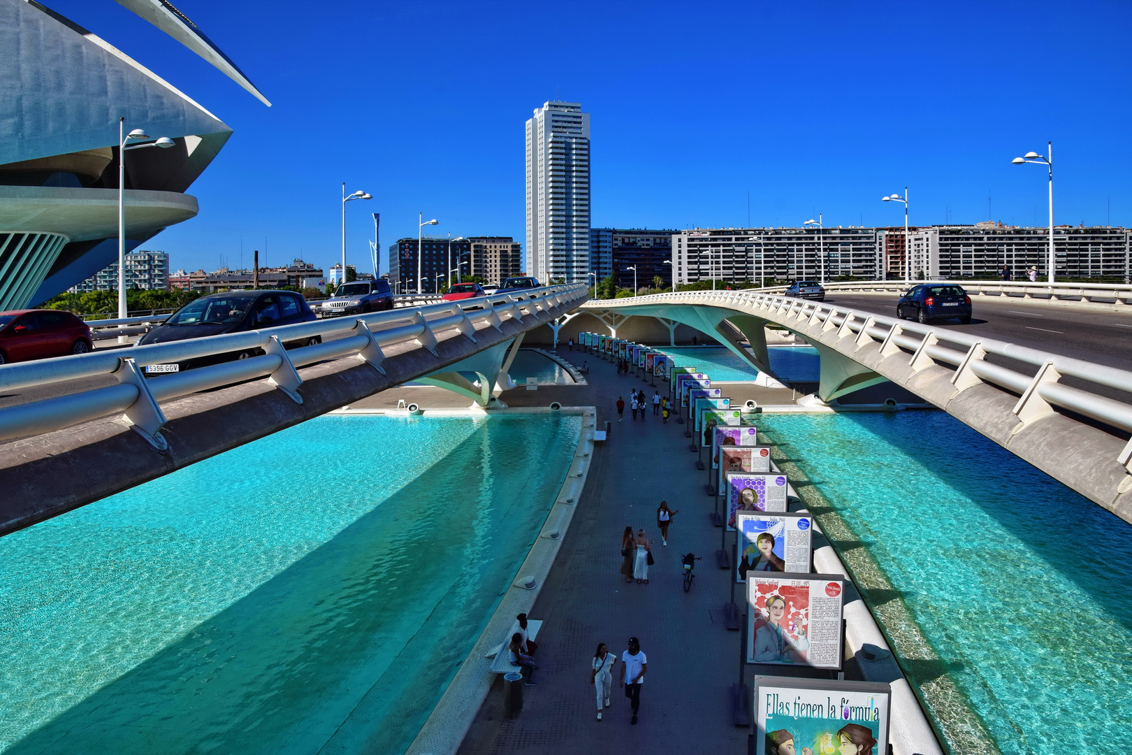 Valencia, CAC Monteolivete Brücke von oben