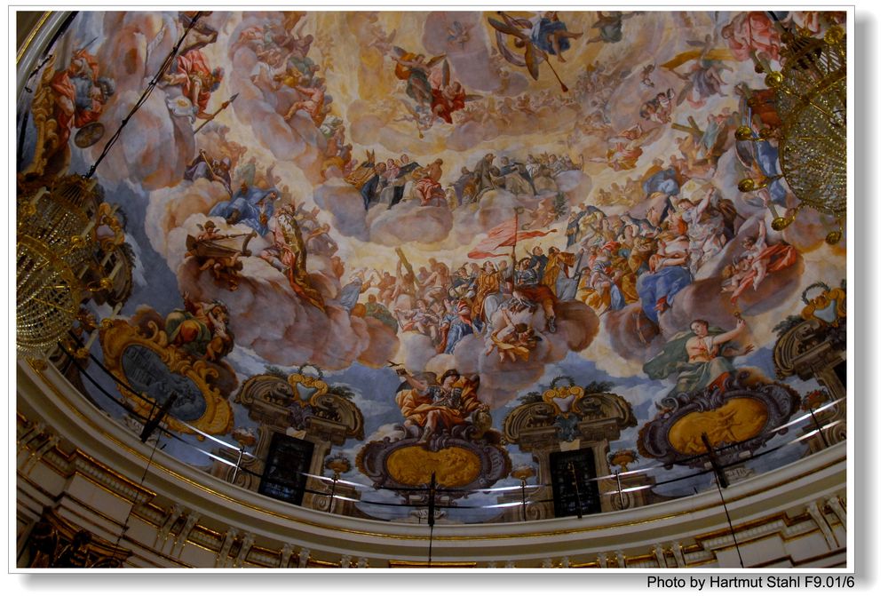 Valencia, Deckengemälde / pintura de techo en la Basílica de la Virgen de los Desamparados