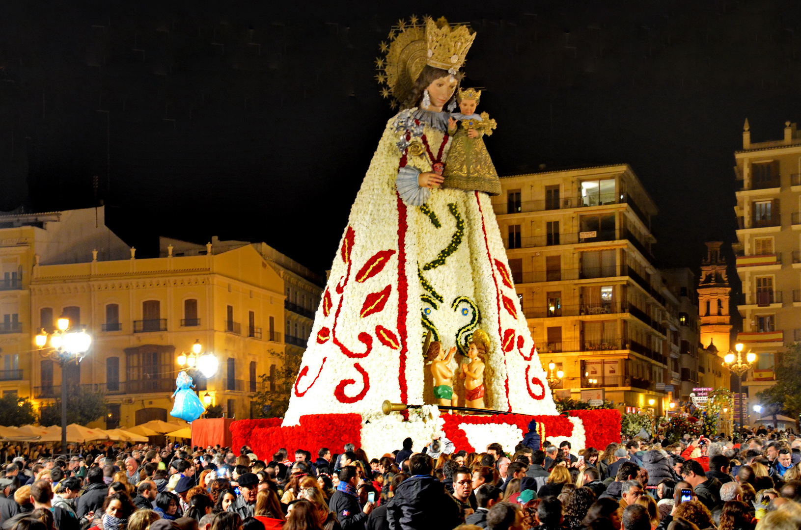 Valencia: Fallas 2.2., Blumenmadona