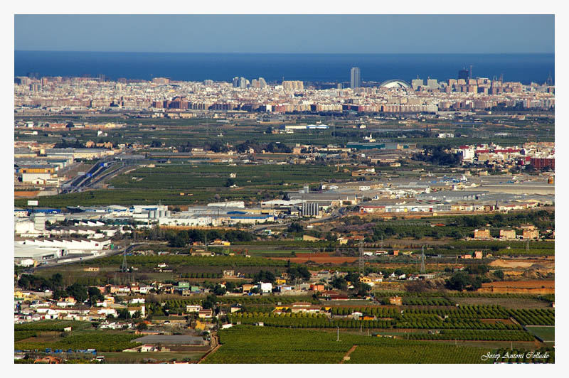 València, mirant al Mediterrani - Valencia: looking at the Mediterranean