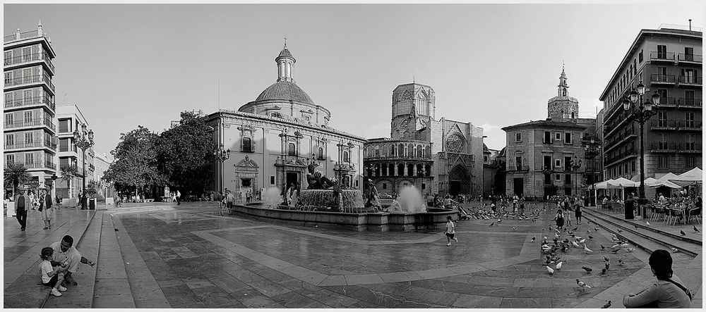 Valencia Plaza de la Virgen (Version 2)