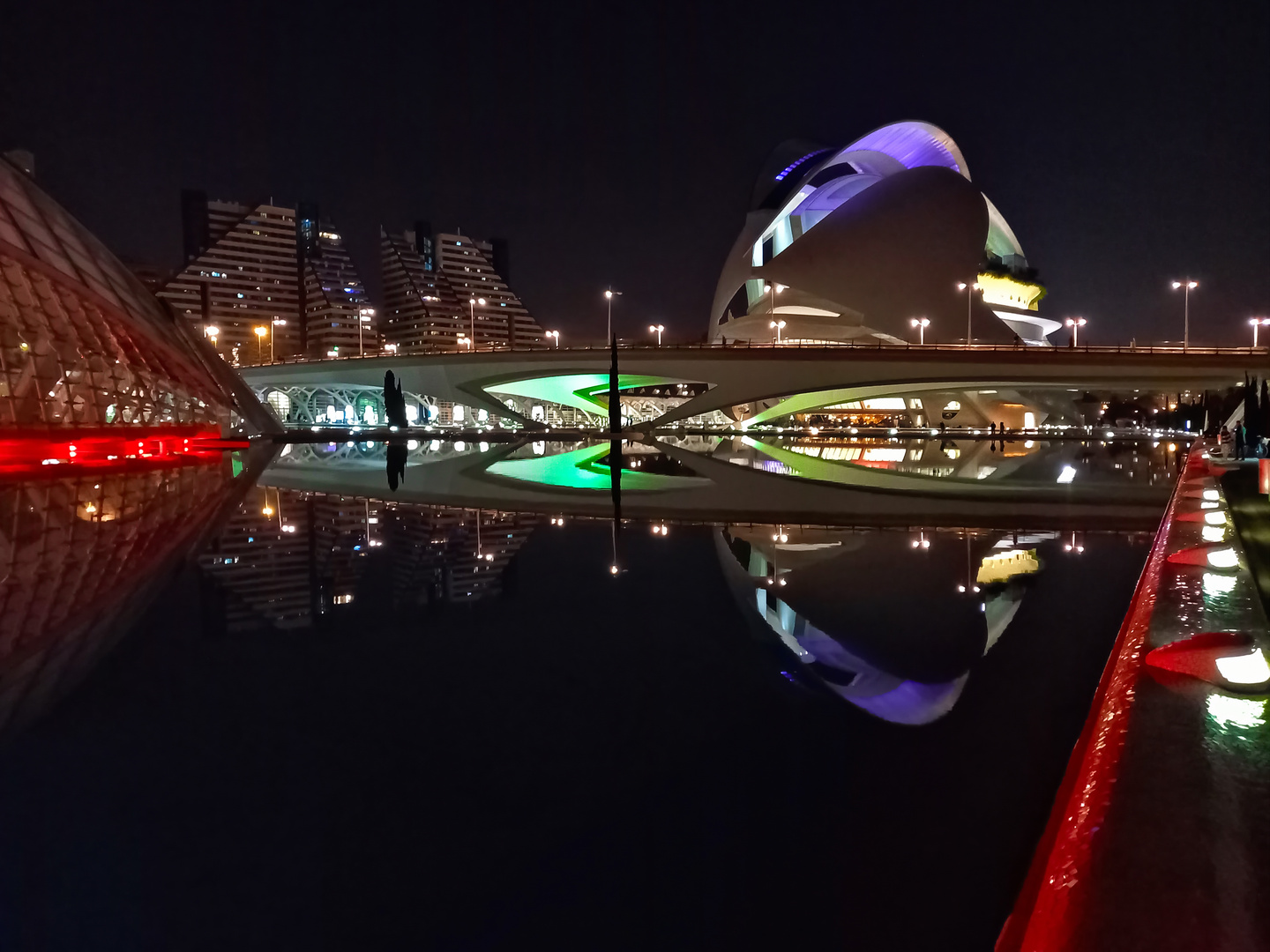 Valencianische Impressionen bei Nacht