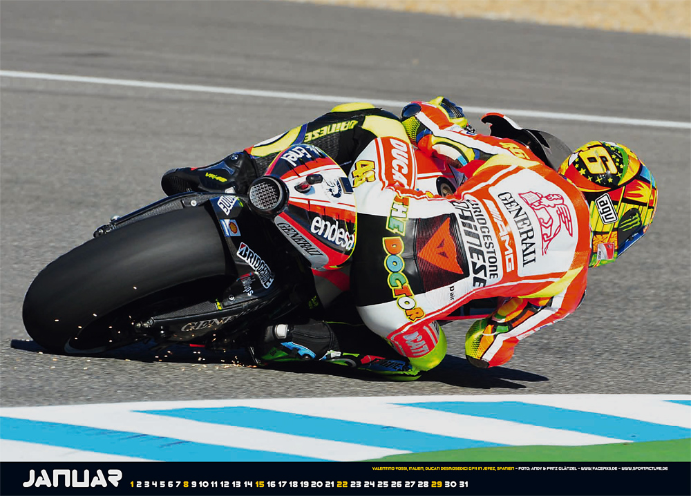 Valentino Rossi kämpft mit der Ducati Desmosedici Foto & Bild sport