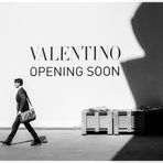 "Valentino vestito di nuovo"