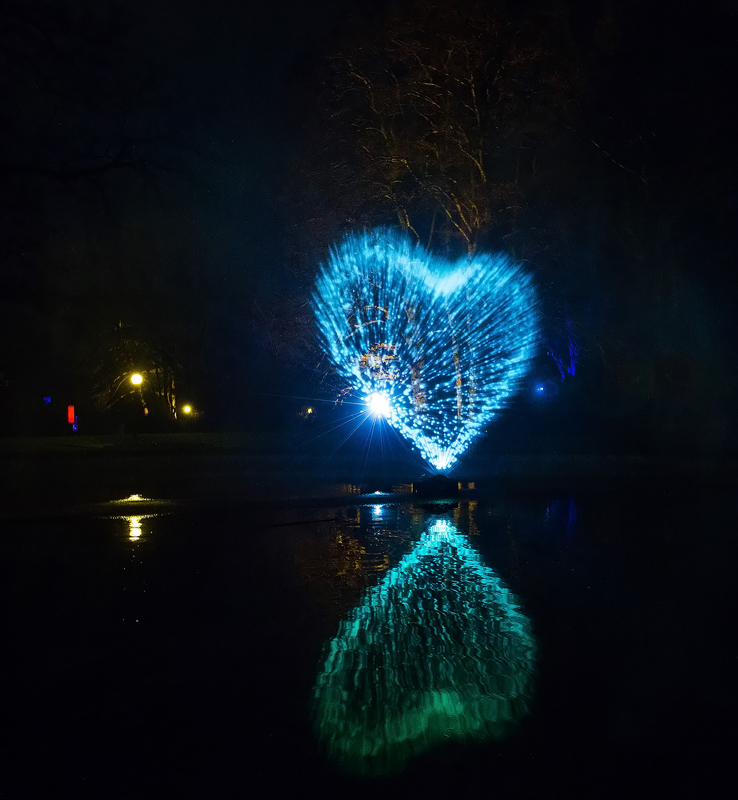 Valentinstag-Spiegelung