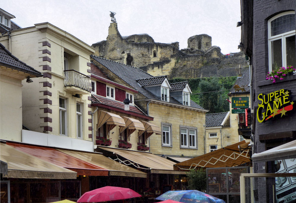 Valkenburg mit der Burgruine