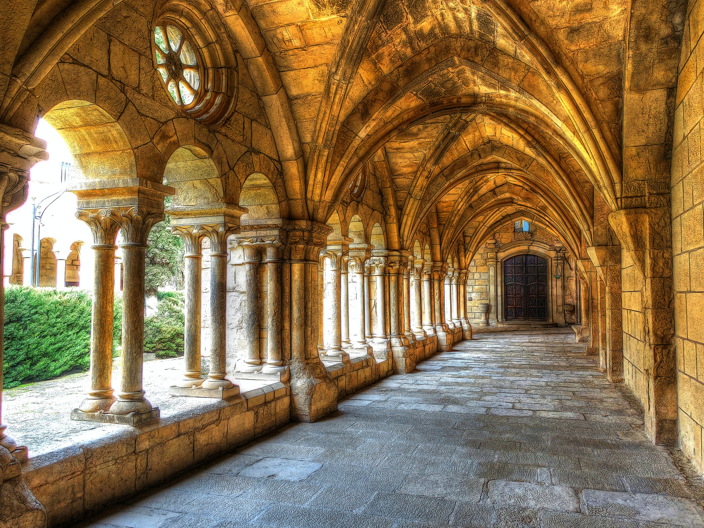 Vallbona de les Monges - Claustre del Monestir - L'Urgell