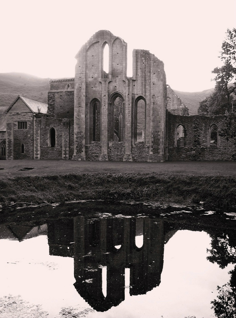 Valle Crucis Abbey