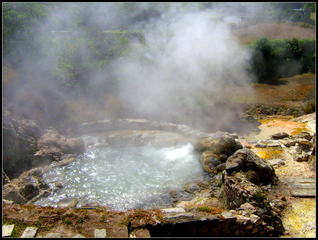 Valle di Furnas..la terra vive...