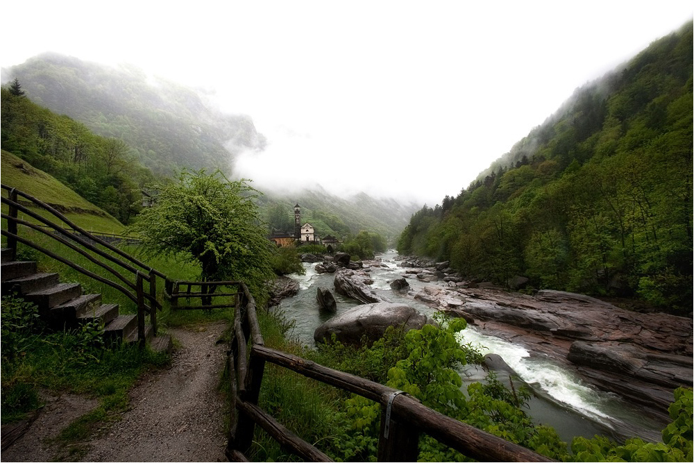 **Valle Verzasca**