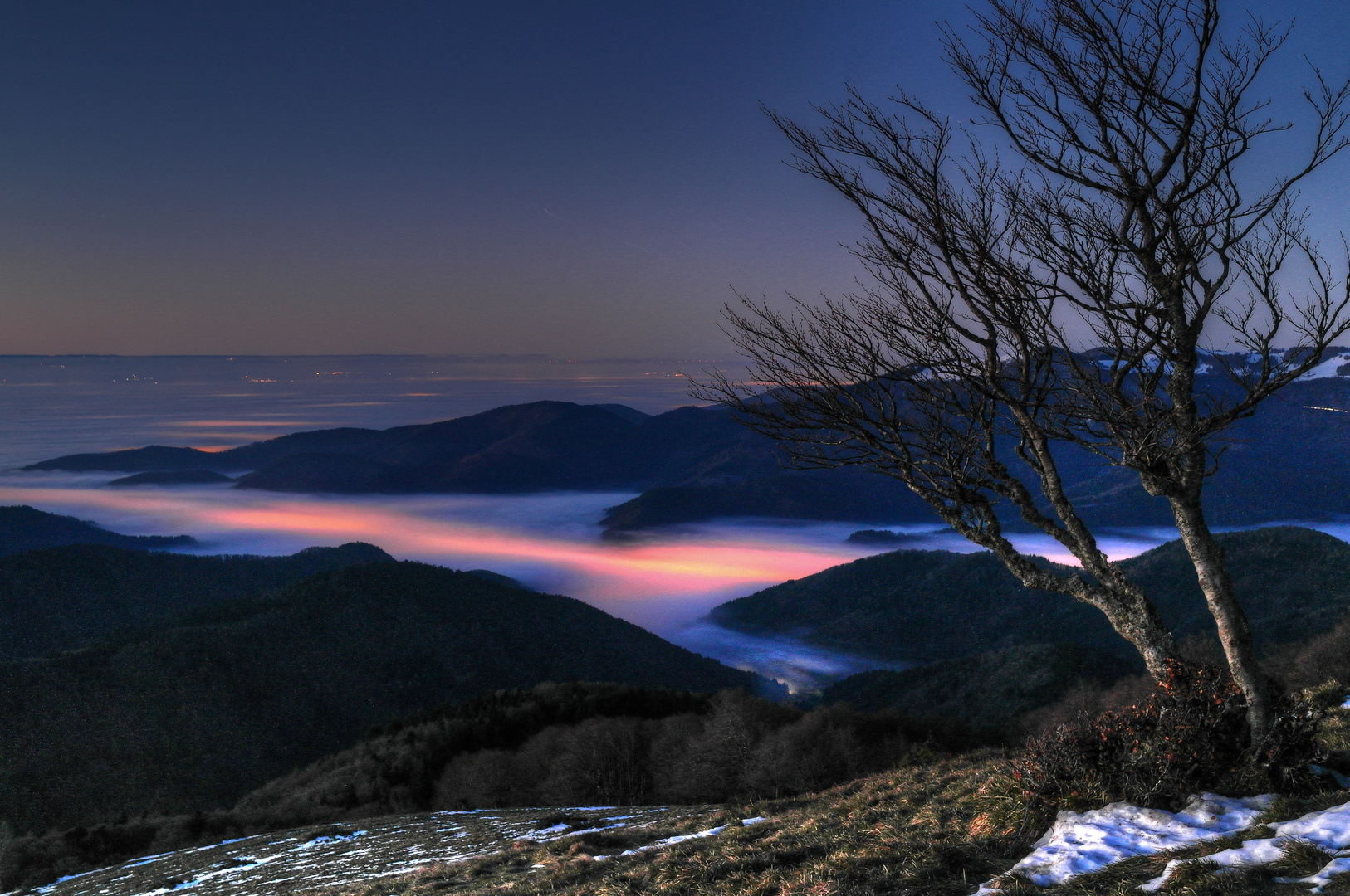 Vallée de la Thur sous le brouillard