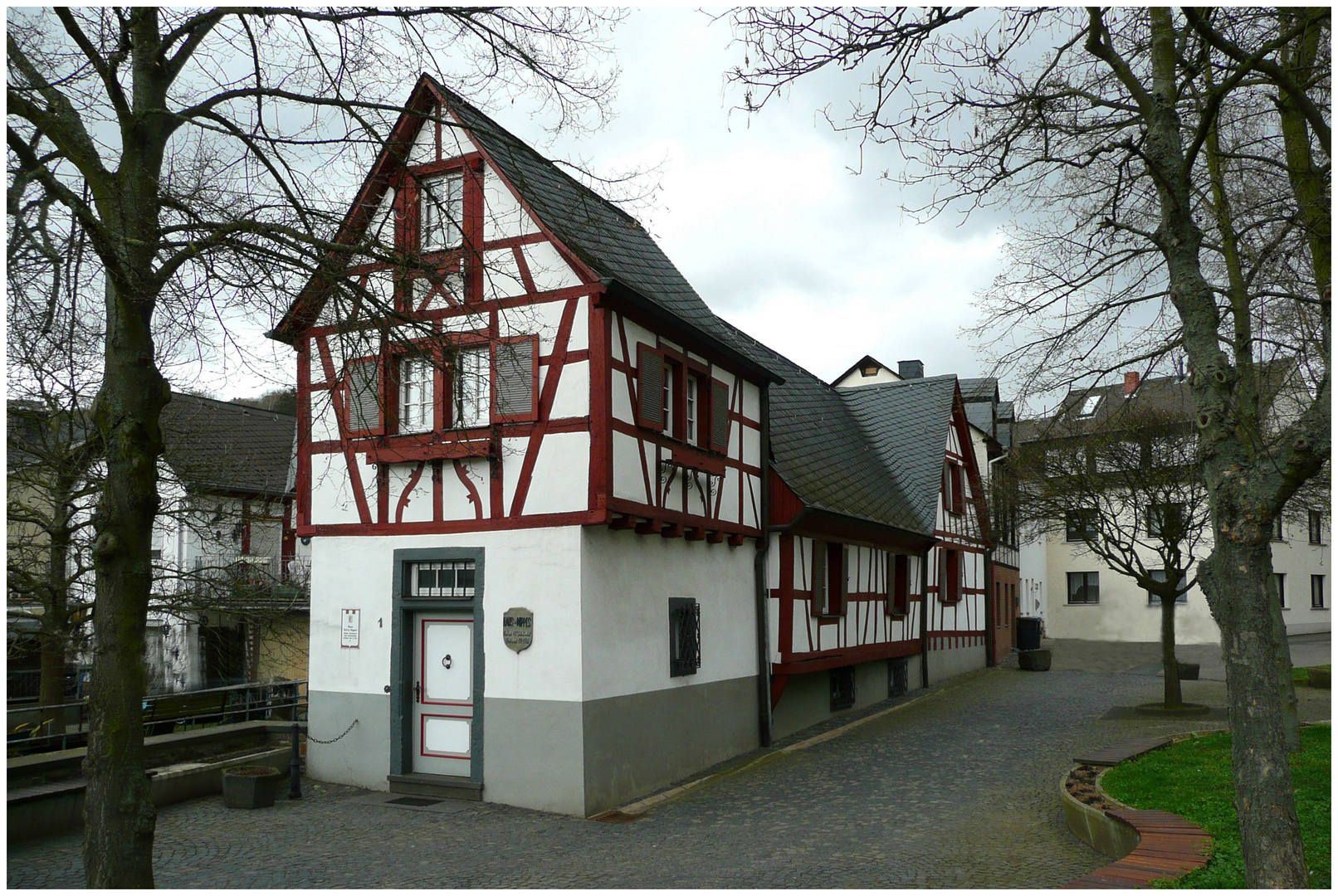 Vallendar (1) Hilland-Haus, Auf`m Nippes