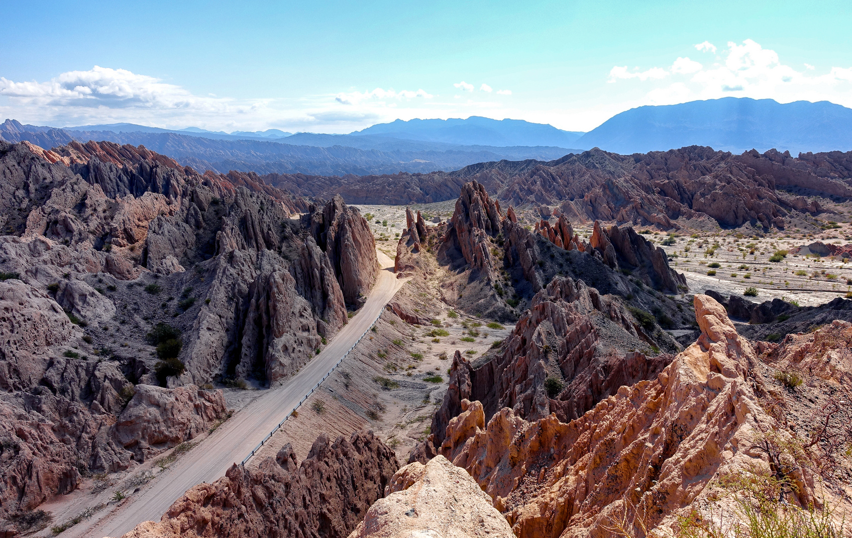 Valles Calchaquies - Corte el Canon