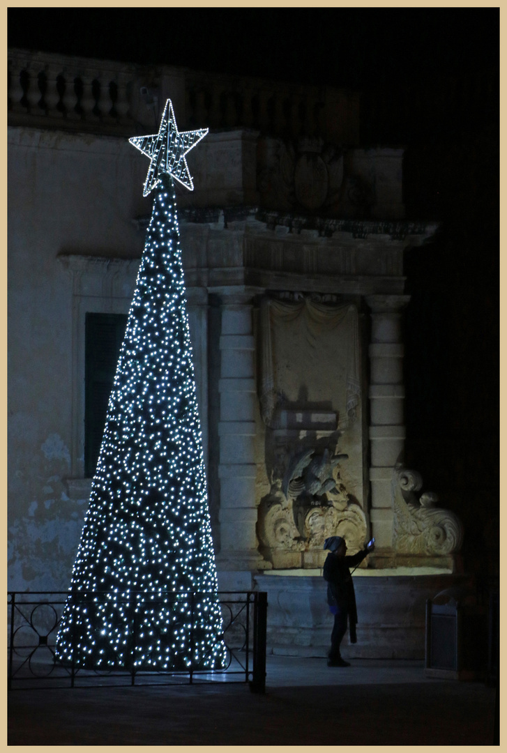 valletta at night 23