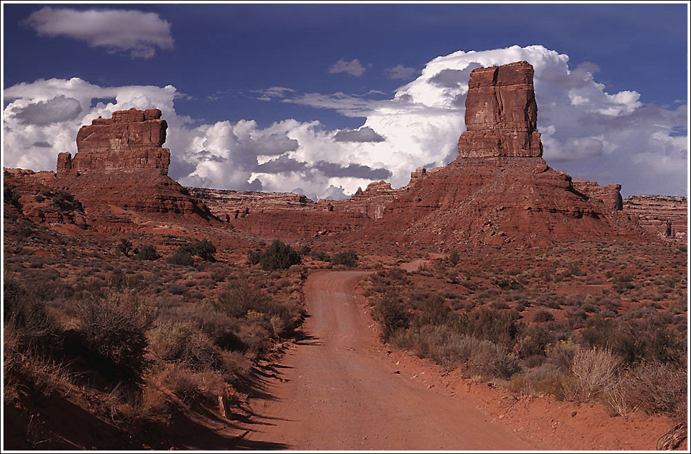 Valley of the Gods 10 Wolkennimbus ...