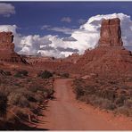 Valley of the Gods 10 Wolkennimbus ...