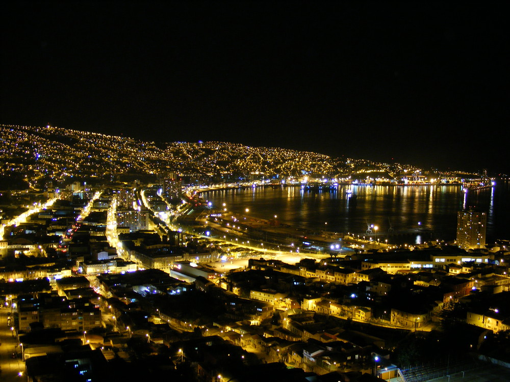 Valparaiso desde el Cerro Larrain (Edificio Bahia Mirador)