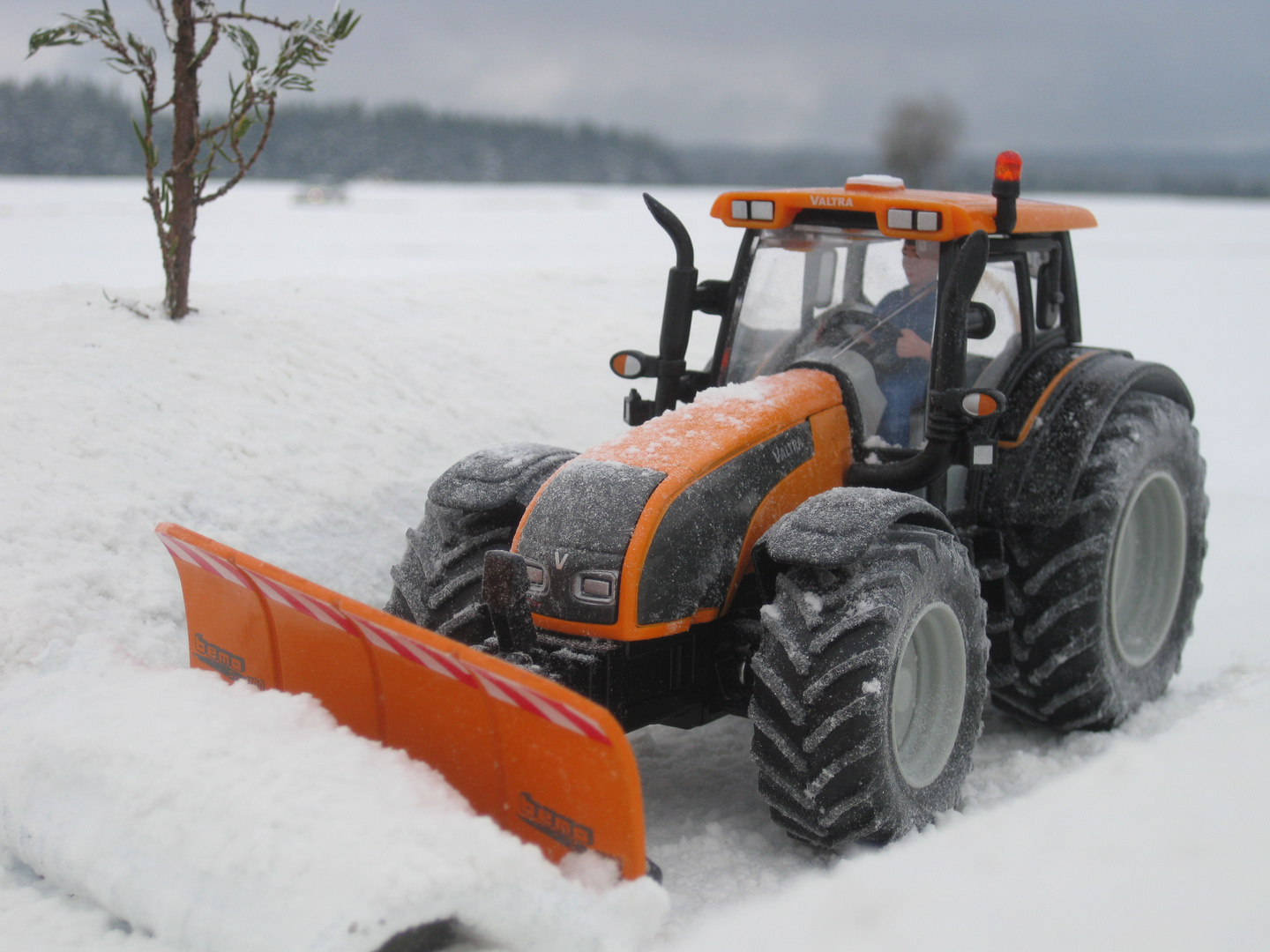 Valtra im Winterdienst II