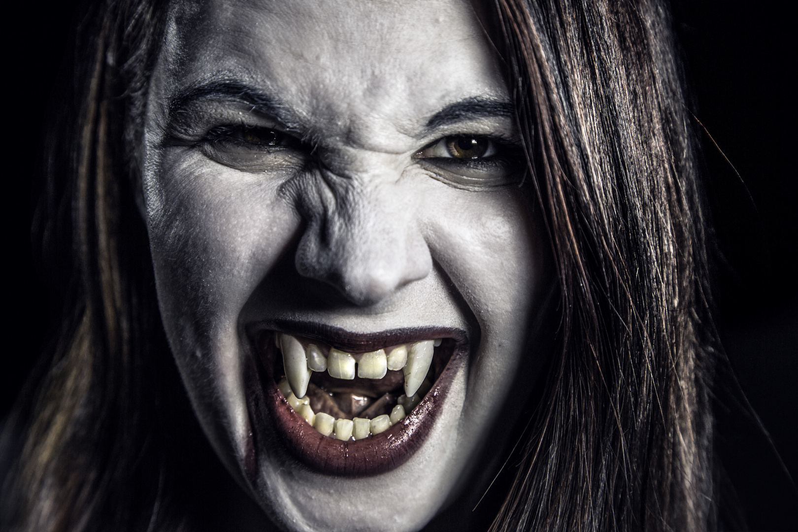 Vampier Foto & Bild | portrait, frau, vampir Bilder auf fotocommunity