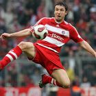 van Bommel, genannt "die Zunge"