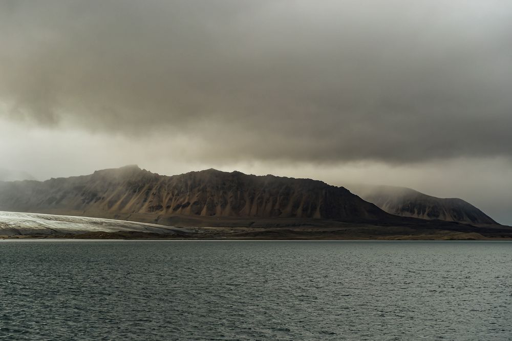 Van Keulenfjorden Svalbard.