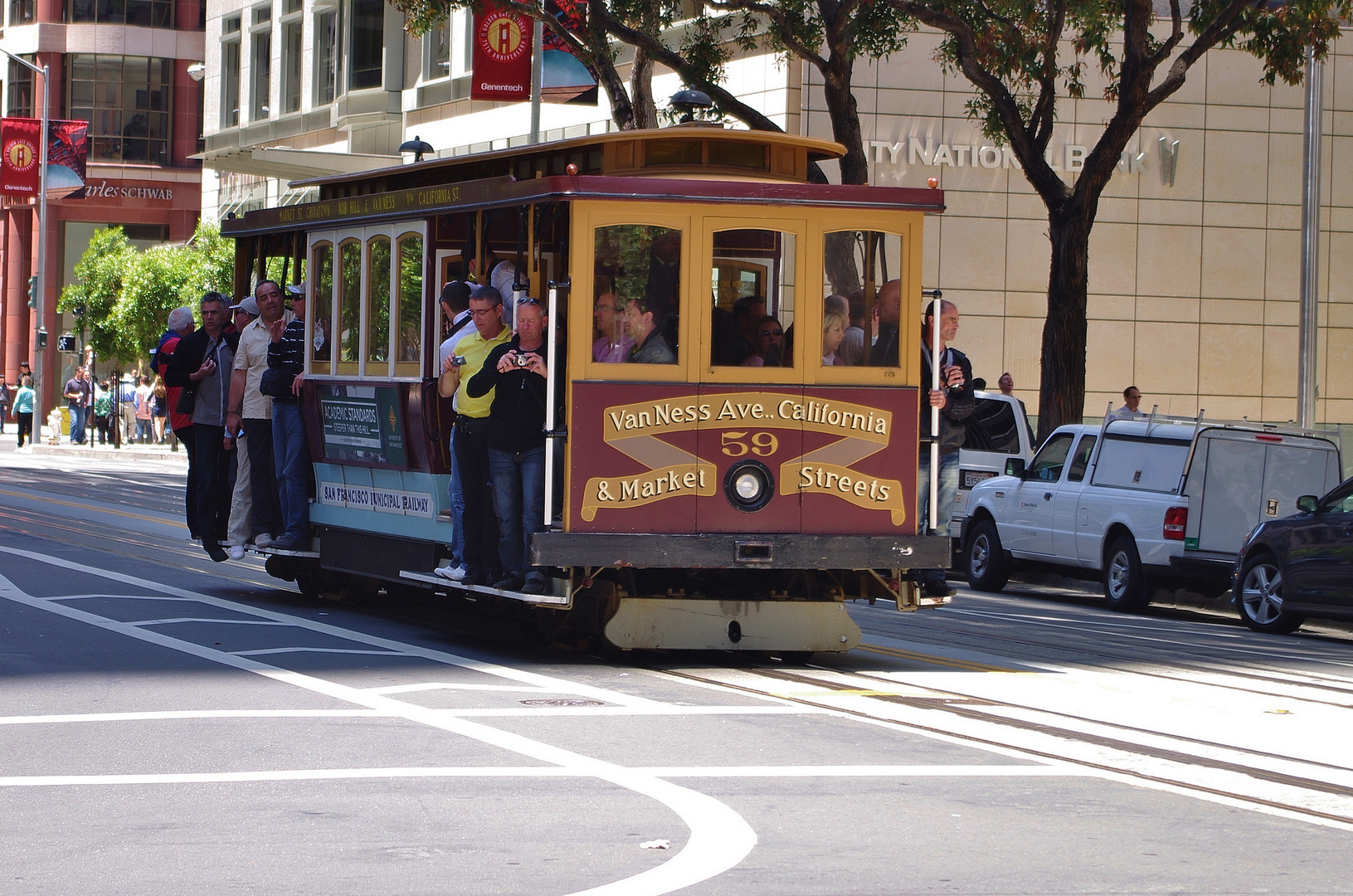 VAN NESS AVE