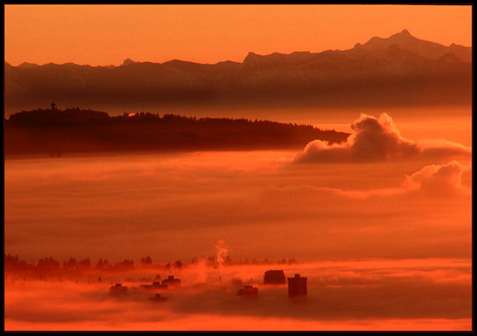 Vancouver aus dem Nebel