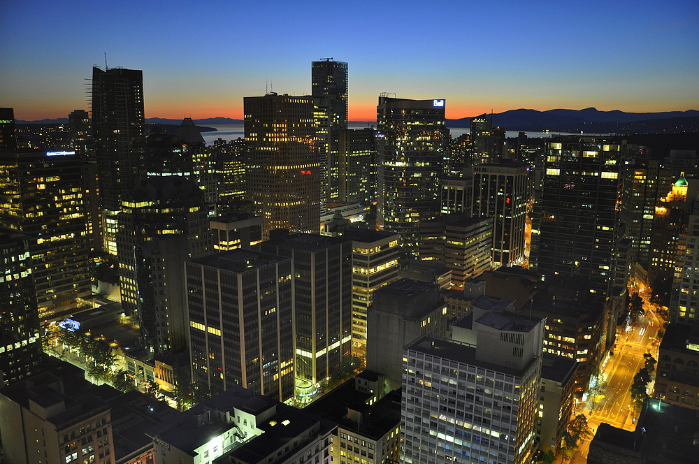 Vancouver - Harbour Centre Tower V