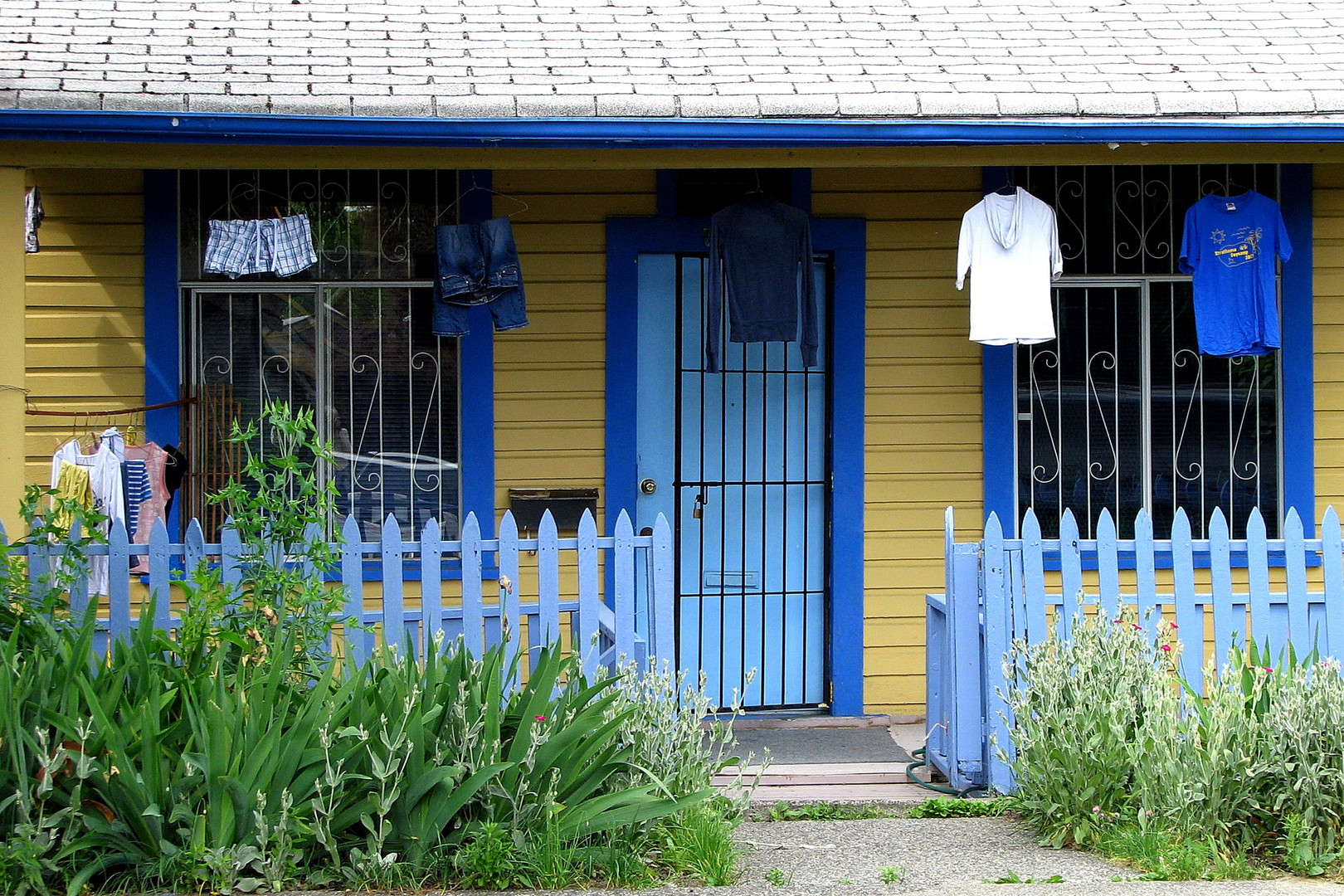 Vancouver Living ... next to the Oldtimer