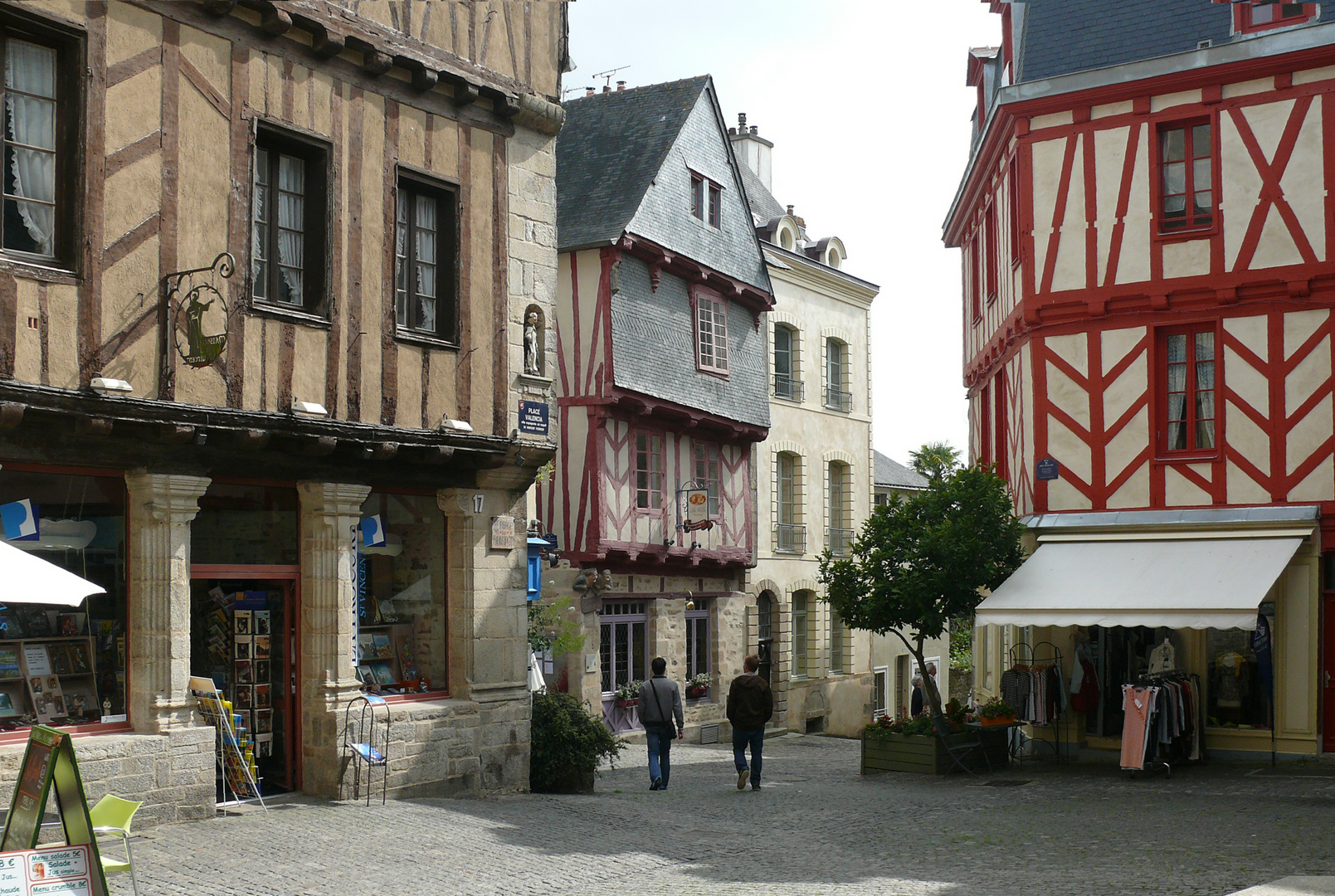 Vannes (Bretagne) - Place Valencia