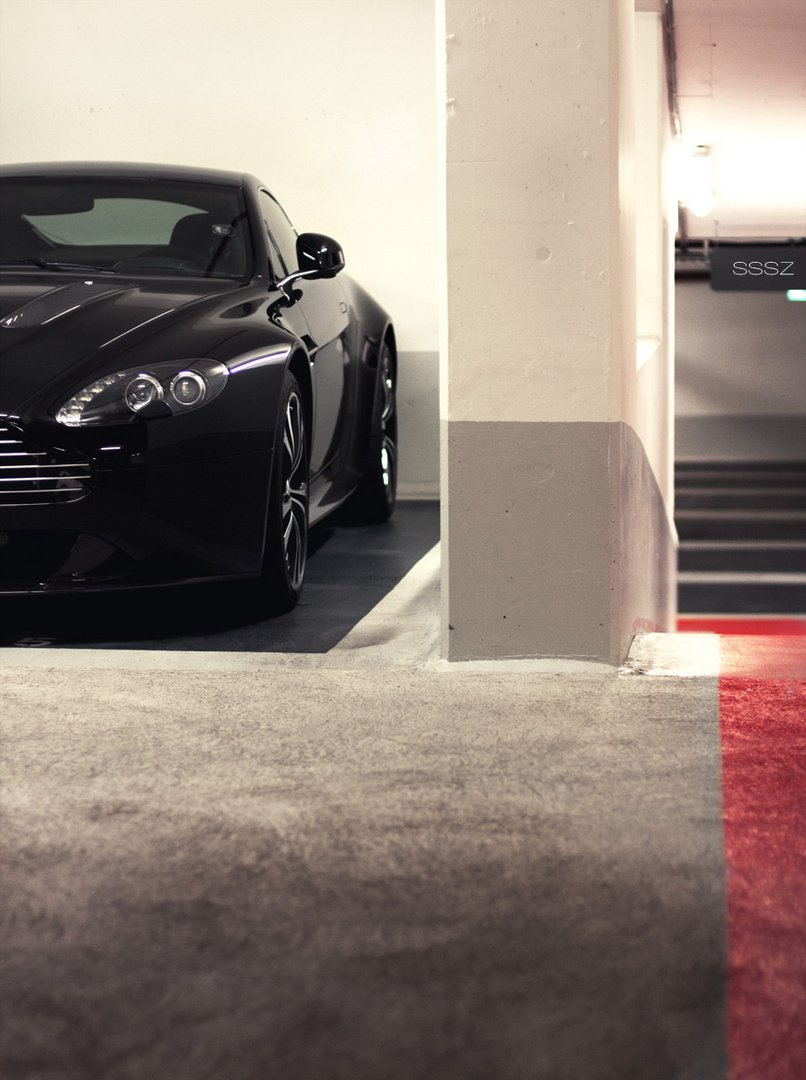 Vantage V12