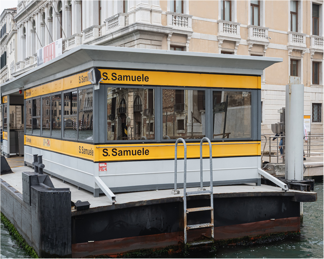 Vaporetto Station S. Samuele
