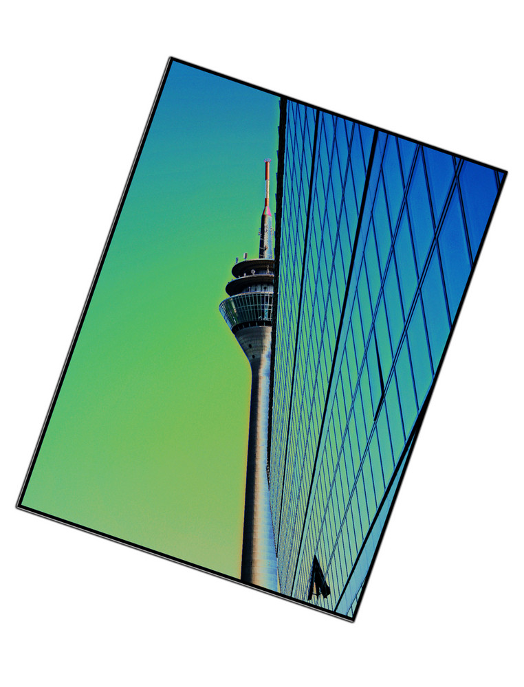 Variationen des Düsseldorfer Fernsehturms -als DigiArt