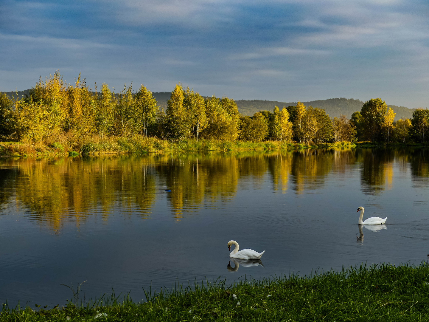 Variationen um herbstliche Seen (4)