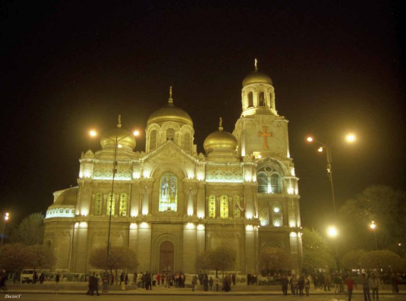 Varna- Katedrale by Night