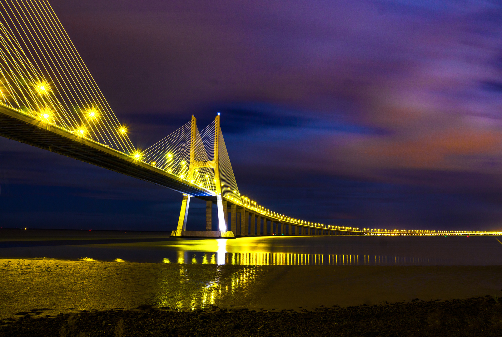 Vasco-da-Gama-Bridge, Lissabon