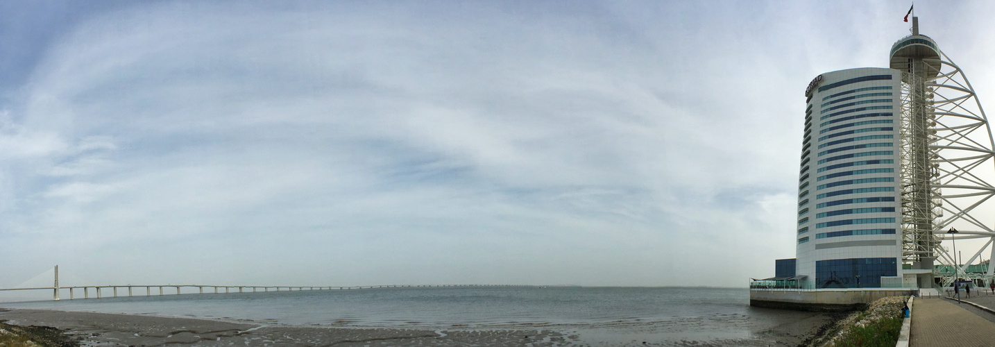 Vasco da Gama bridge panorama