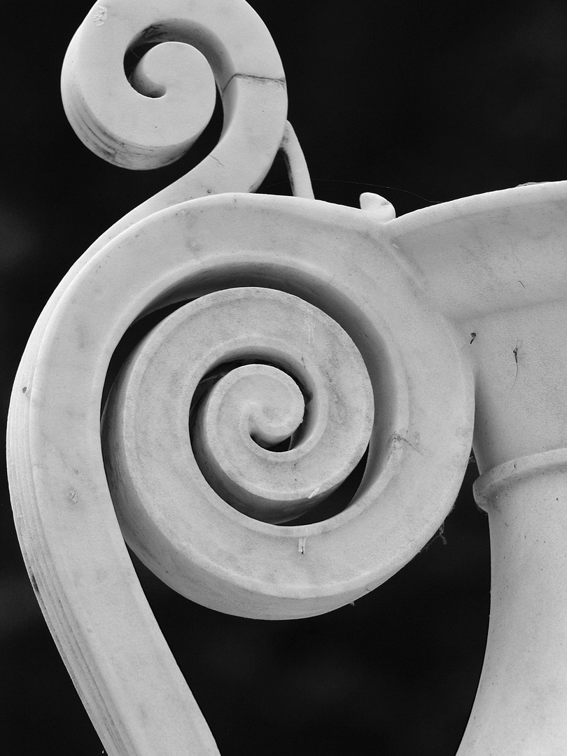 Vase im Park von Schloss Sanssouci