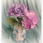 Vase mit Hortensien
