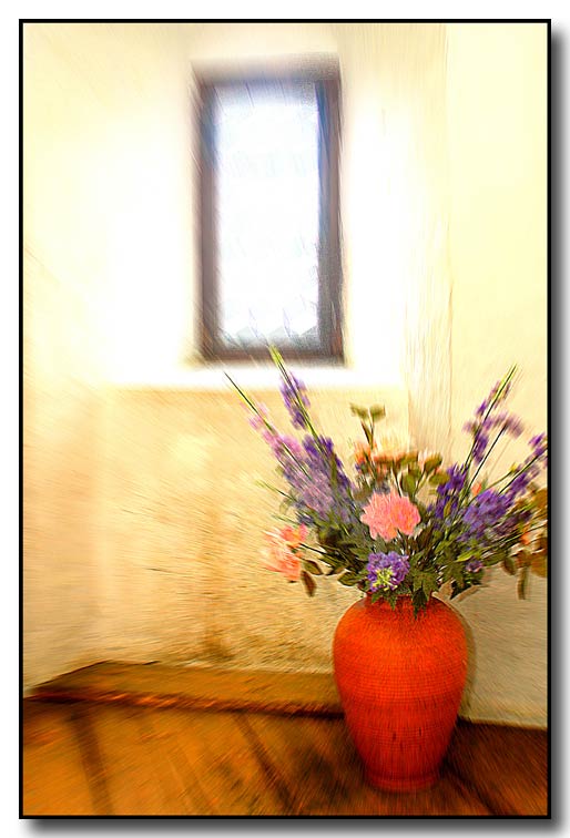 ''Vase und Fenster''