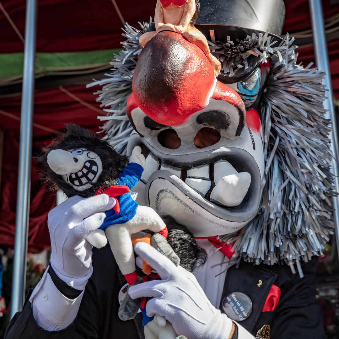 Vater und Sohn an der Fasnacht 2019